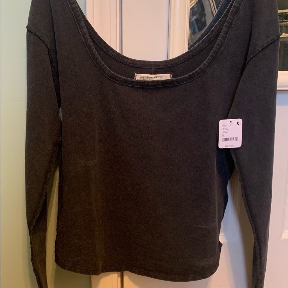 Free People Black Fitted Top NWT Distressed Black XL